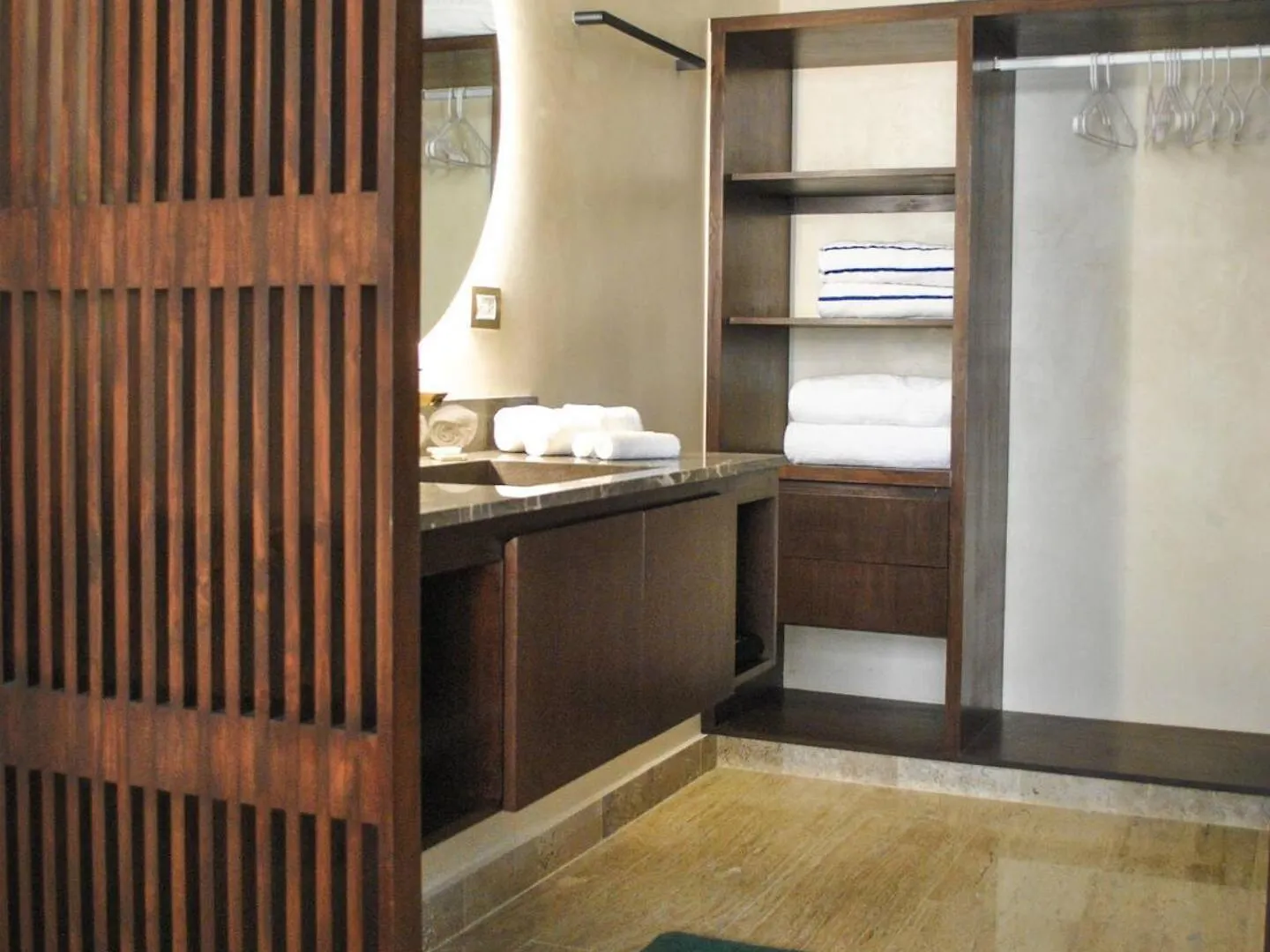 דירה טולום Upscale Condo Desirable Location